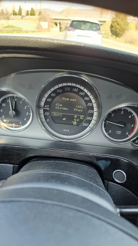 Обява за продажба на Mercedes-Benz E 350 W212 / E350 CDI ~20 000 лв. - изображение 1