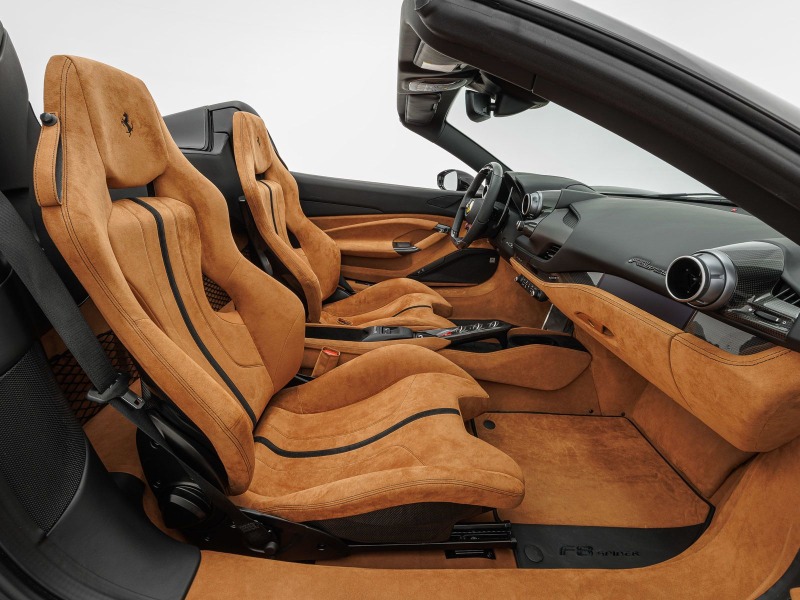 Ferrari F8 Spider = Carbon Interior= Гаранция, снимка 14 - Автомобили и джипове - 45765815