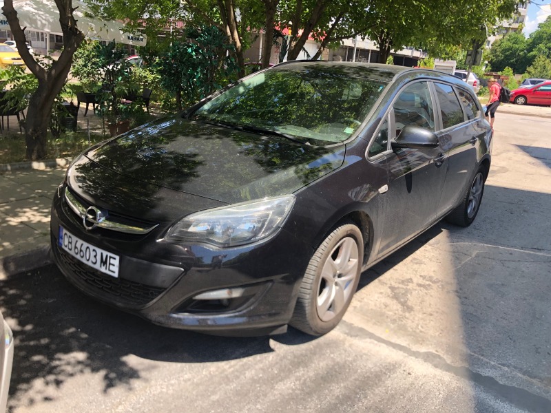 Opel Astra 1.4 АГУ, снимка 1 - Автомобили и джипове - 46263707
