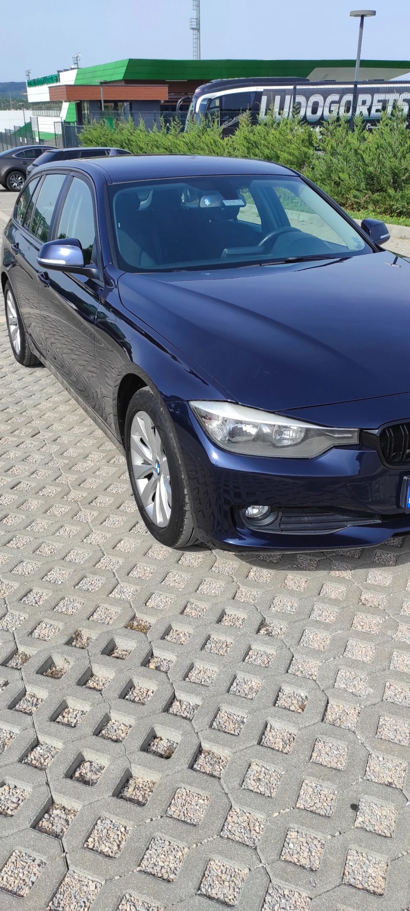 BMW 320 F31, снимка 4 - Автомобили и джипове - 48515675