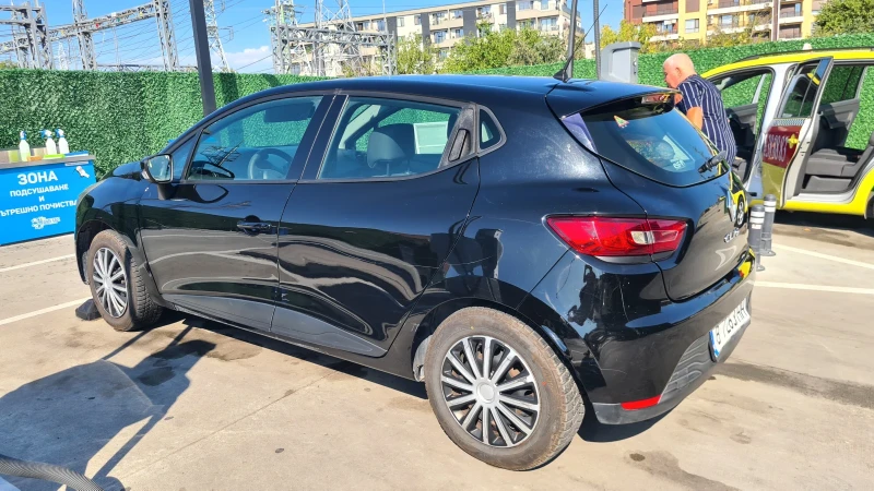 Renault Clio, снимка 1 - Автомобили и джипове - 46941273