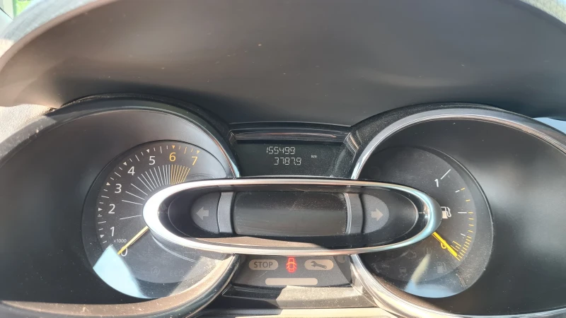 Renault Clio, снимка 9 - Автомобили и джипове - 46941273