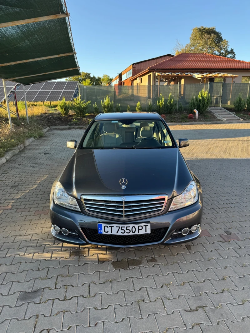 Mercedes-Benz C 220, снимка 2 - Автомобили и джипове - 47431598