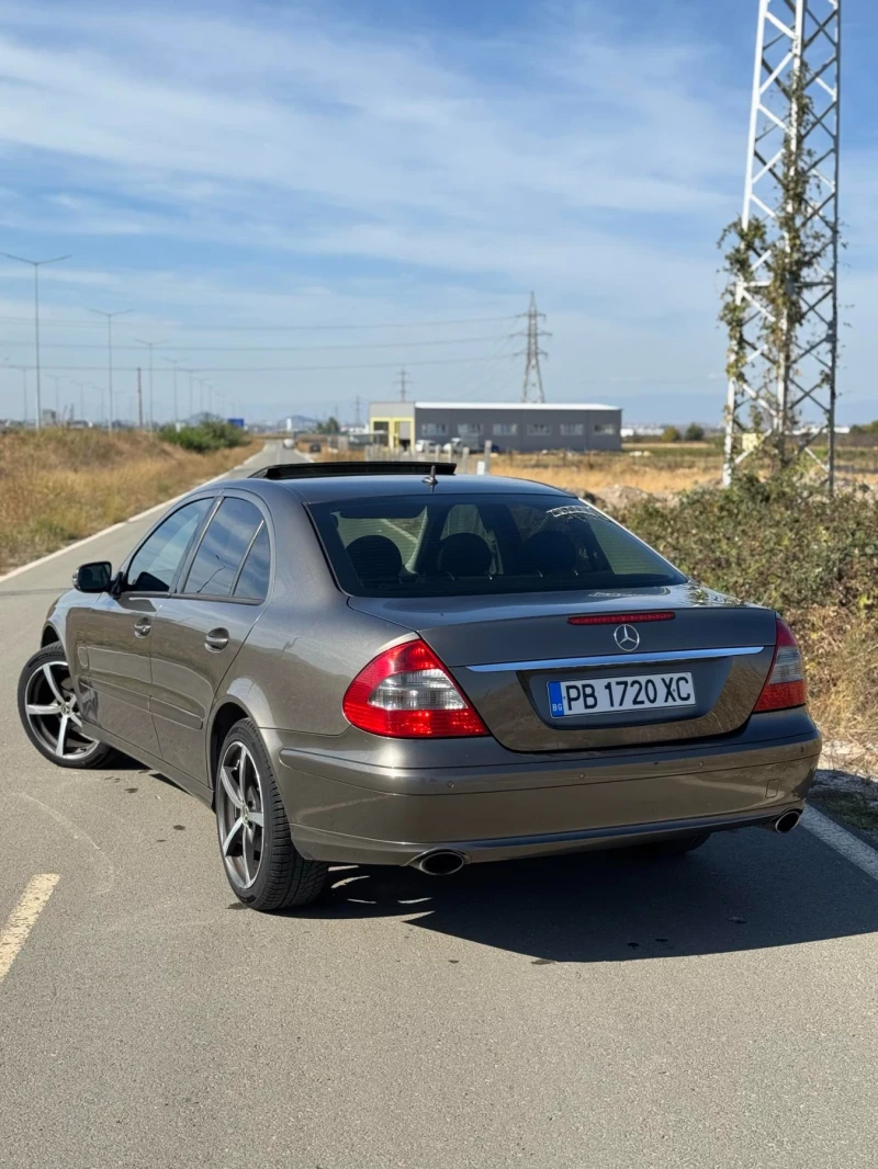 Mercedes-Benz E 280, снимка 5 - Автомобили и джипове - 47449751