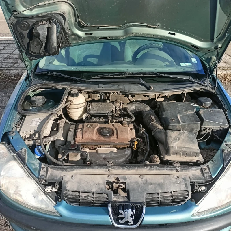 Peugeot 206 1.1i, снимка 14 - Автомобили и джипове - 48665067