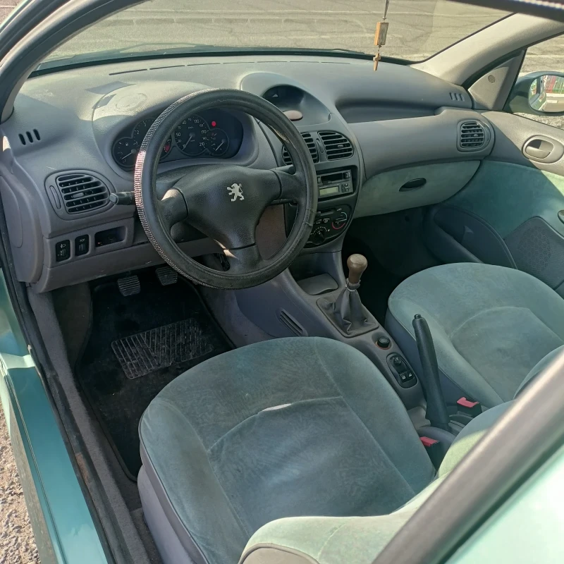 Peugeot 206 1.1i, снимка 10 - Автомобили и джипове - 48665067