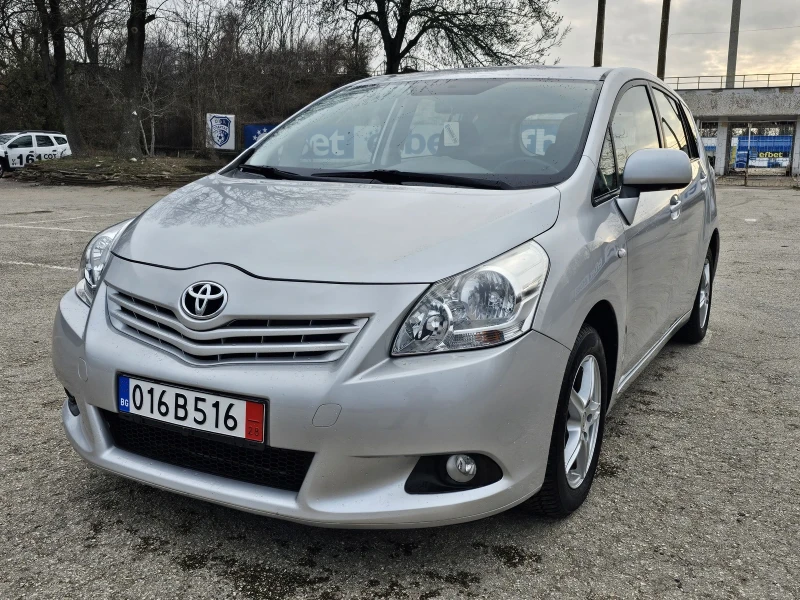 Toyota Verso 164200км!!!, снимка 1 - Автомобили и джипове - 49118177