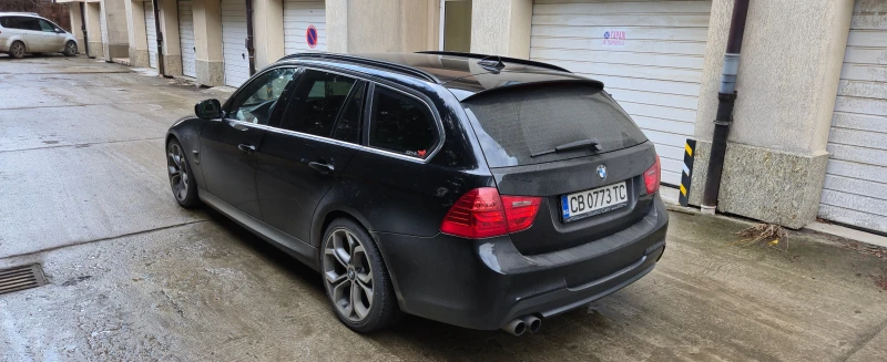 BMW 330 d xDrive LCI, снимка 4 - Автомобили и джипове - 49406484