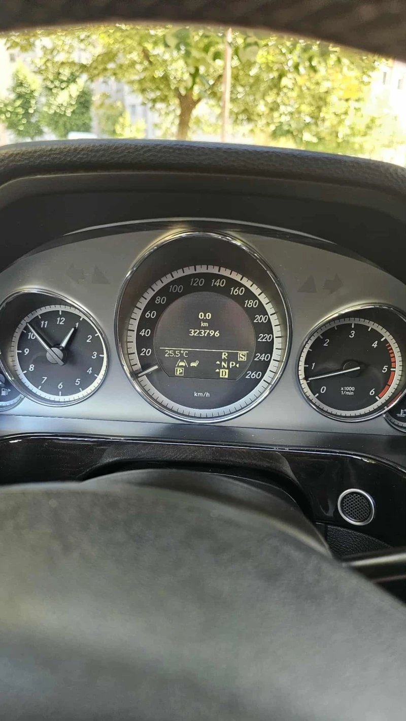 Mercedes-Benz E 350 W212 / E350 CDI, снимка 16 - Автомобили и джипове - 52493190