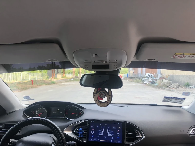 Peugeot 308, снимка 8 - Автомобили и джипове - 51919421