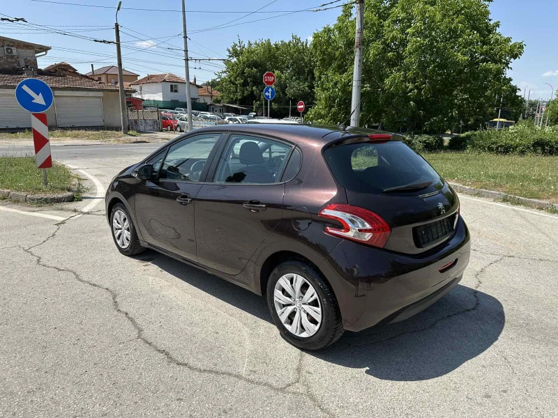 Peugeot 208 1.4 HDI, снимка 2 - Автомобили и джипове - 50745684