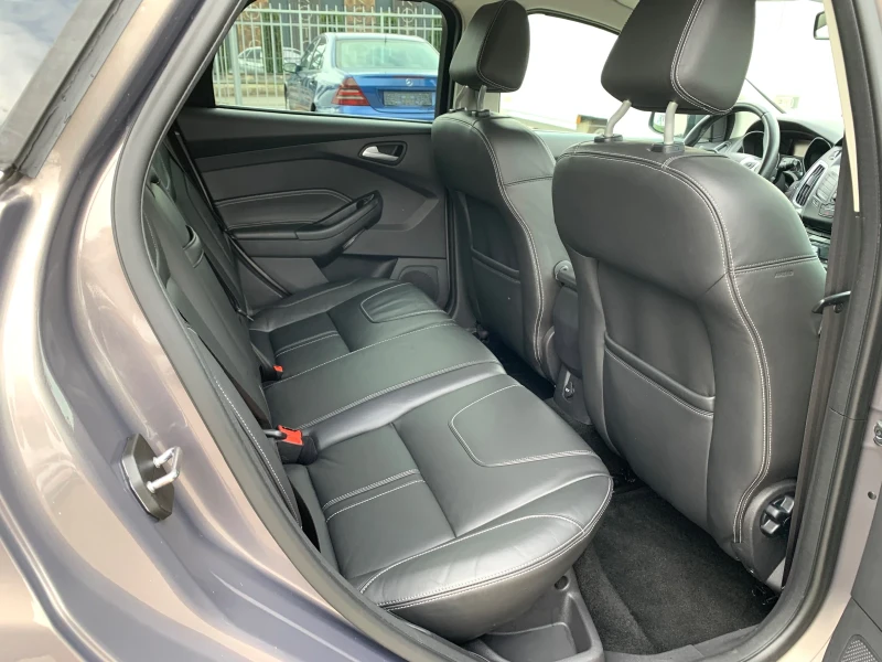 Ford Focus 2.0TDCI 163kn automatic!! TOP!!, снимка 11 - Автомобили и джипове - 51207454