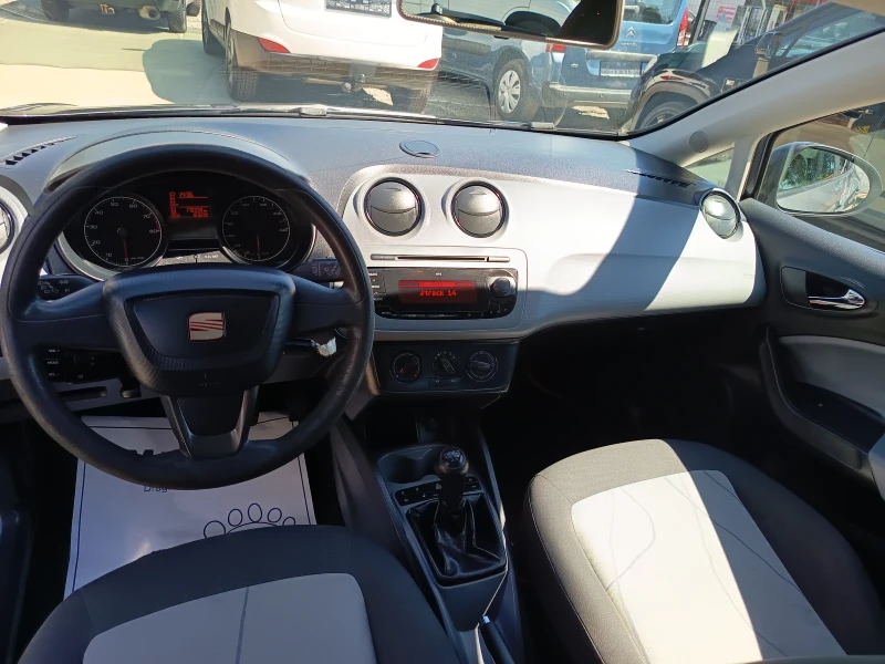 Seat Ibiza 1.4i 16v, снимка 11 - Автомобили и джипове - 51515000