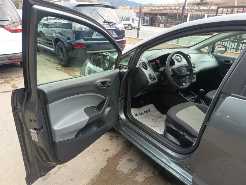 Seat Ibiza 1.4i 16v, снимка 9 - Автомобили и джипове - 51515000