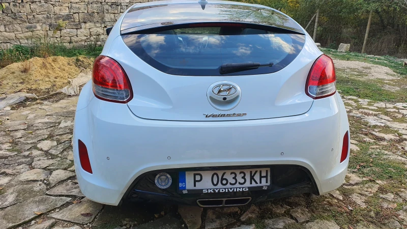Hyundai Veloster , снимка 4 - Автомобили и джипове - 52420188