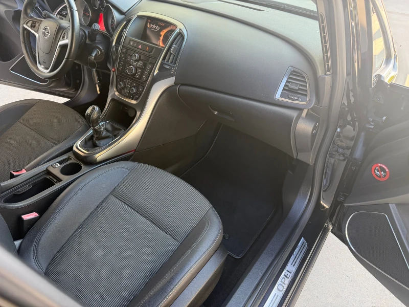 Opel Astra, снимка 10 - Автомобили и джипове - 52496889