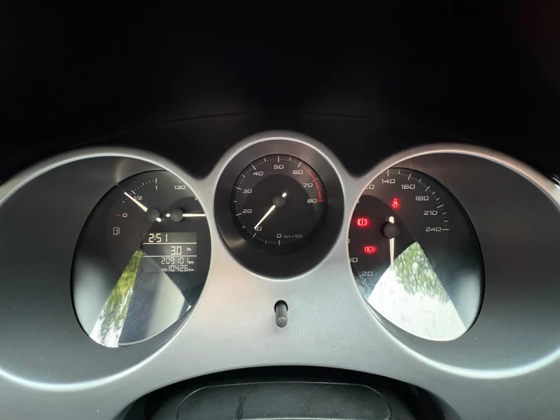 Seat Altea, снимка 10 - Автомобили и джипове - 53143788