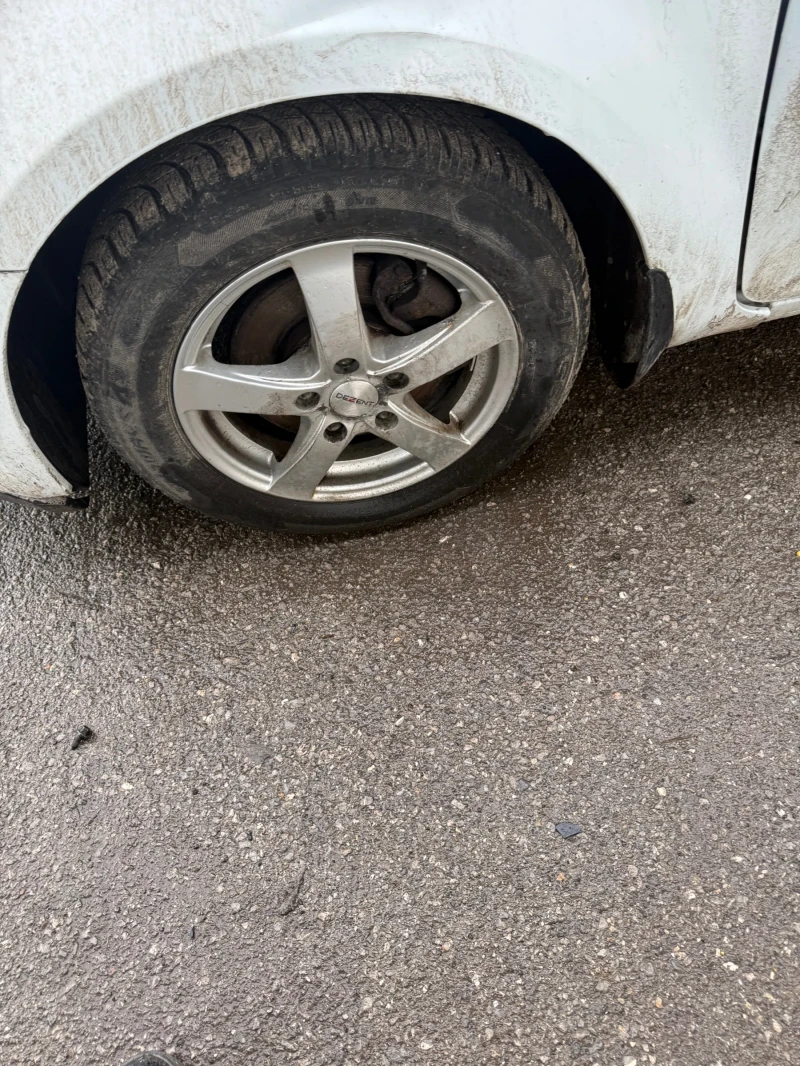 Kia Ceed 1.4, снимка 4 - Автомобили и джипове - 53369574