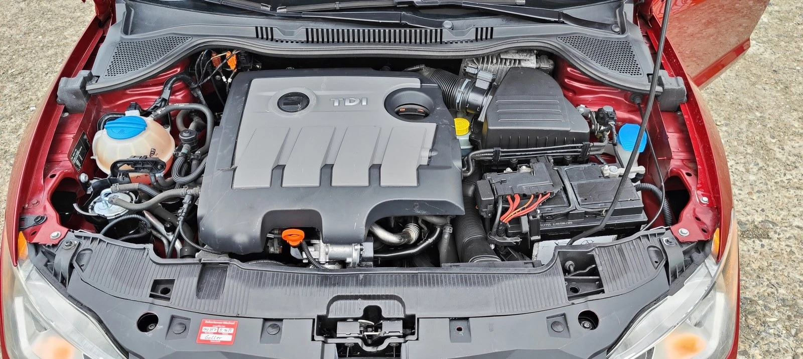 Seat Ibiza 1.6TDI-15г | Mobile.bg — изображение 15