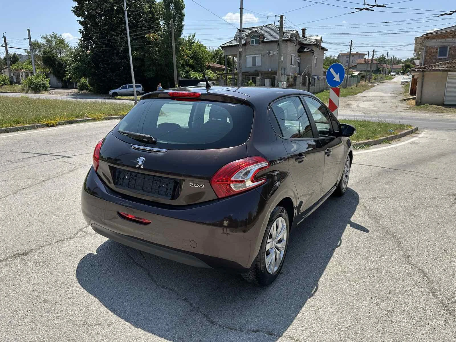 Peugeot 208 1.4 HDI | Mobile.bg   11