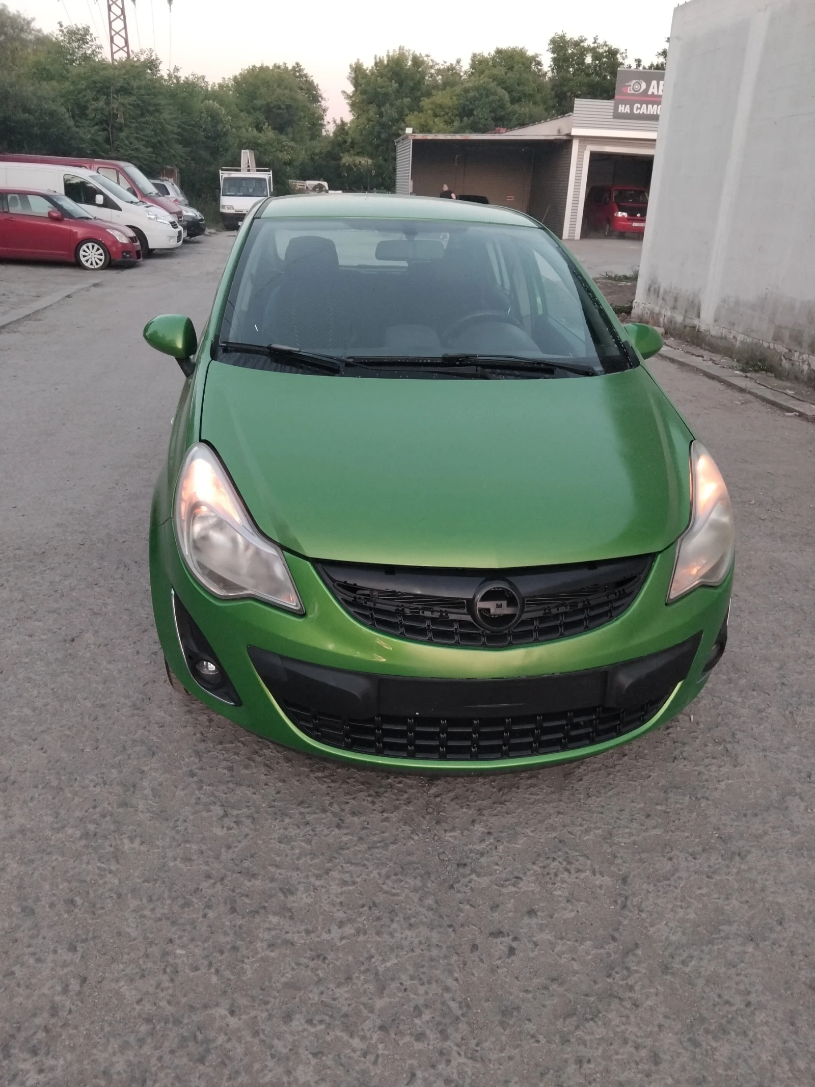 Opel Corsa 1.4 100 к.с - изображение 2