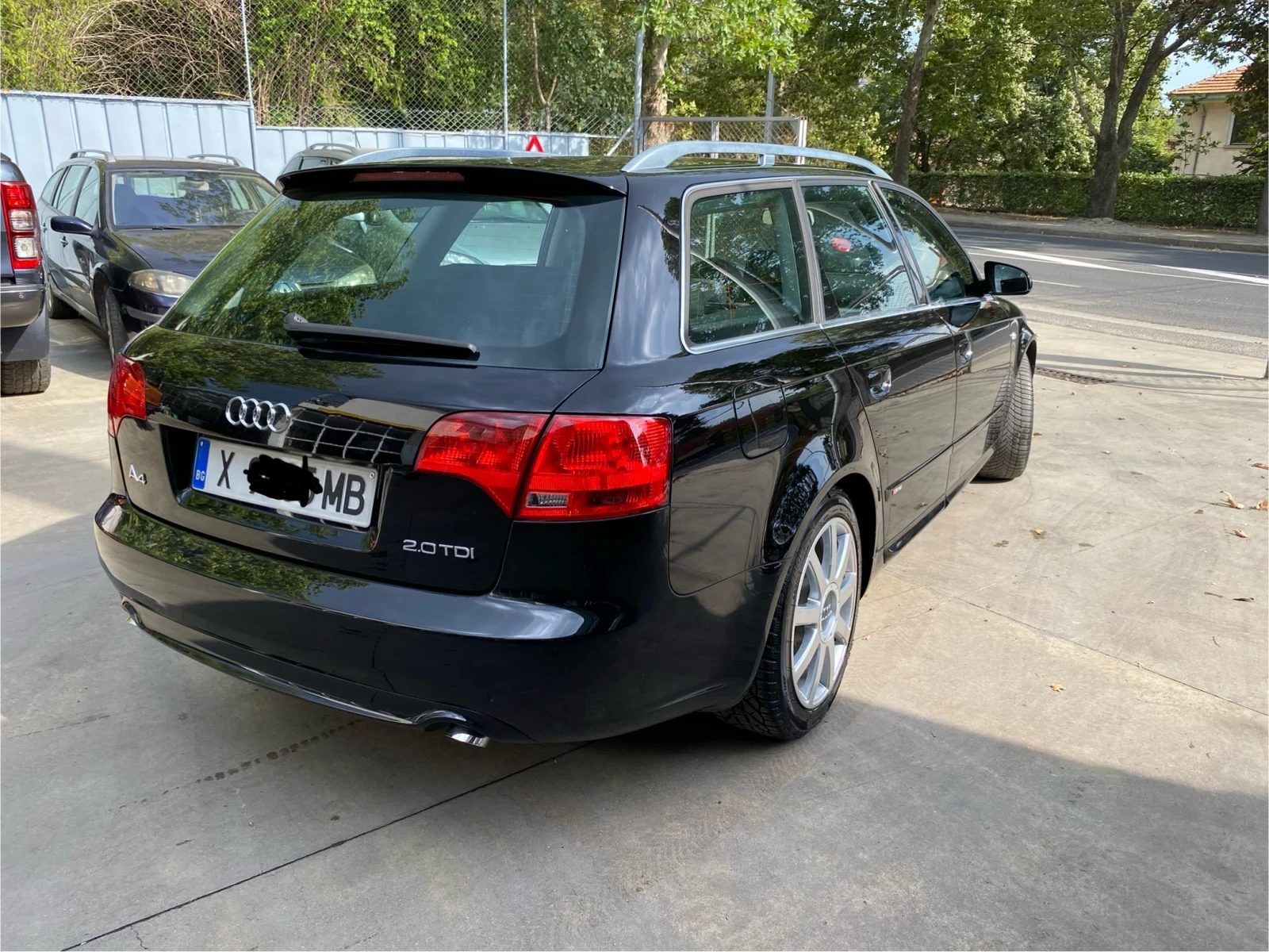 Audi A4 2.0TDI S-Line - изображение 5