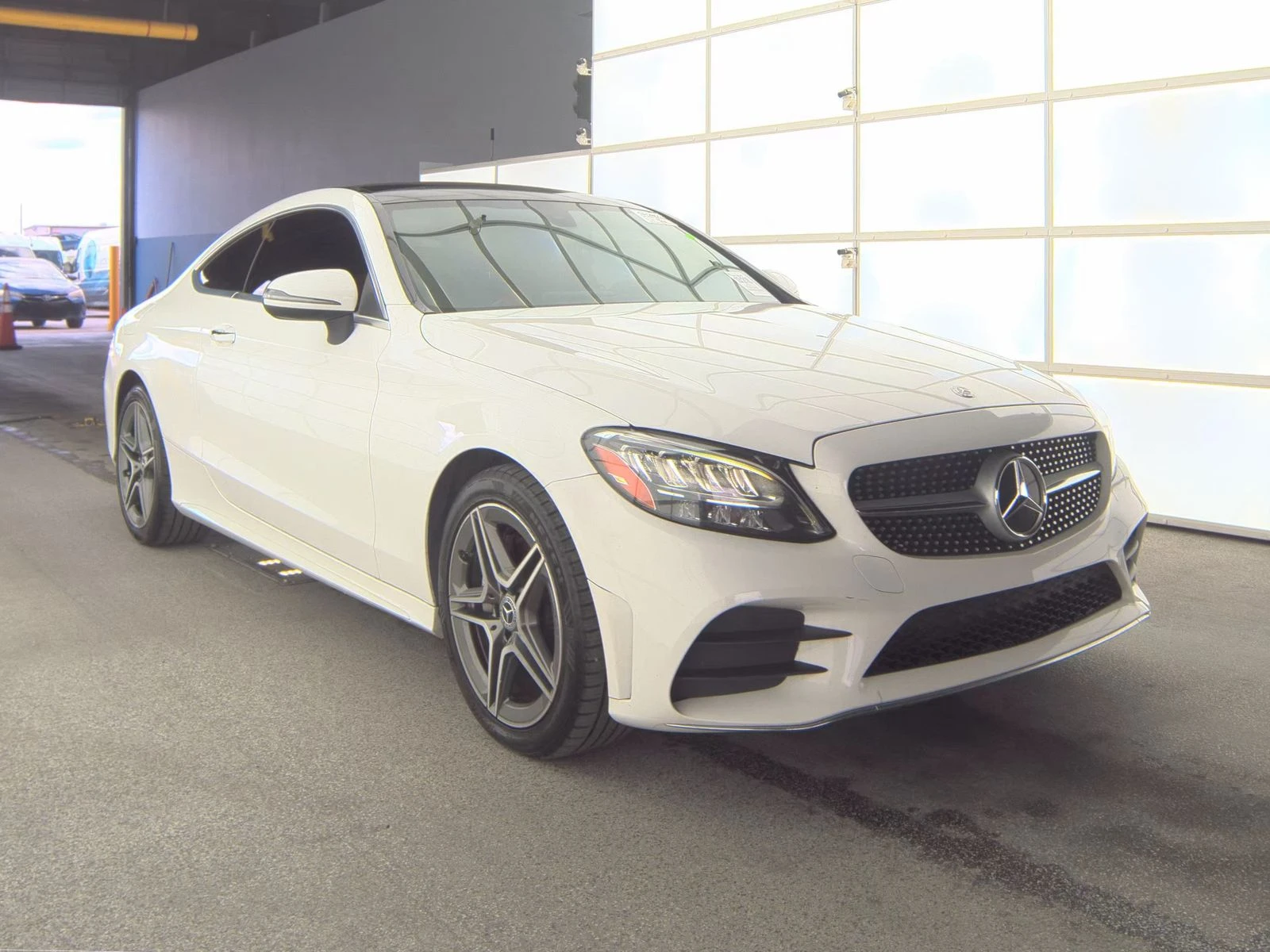 Mercedes-Benz C 300 AMG PACK* BURMASTER* KEYLESS* AMBIENT* DIGITAL - изображение 3