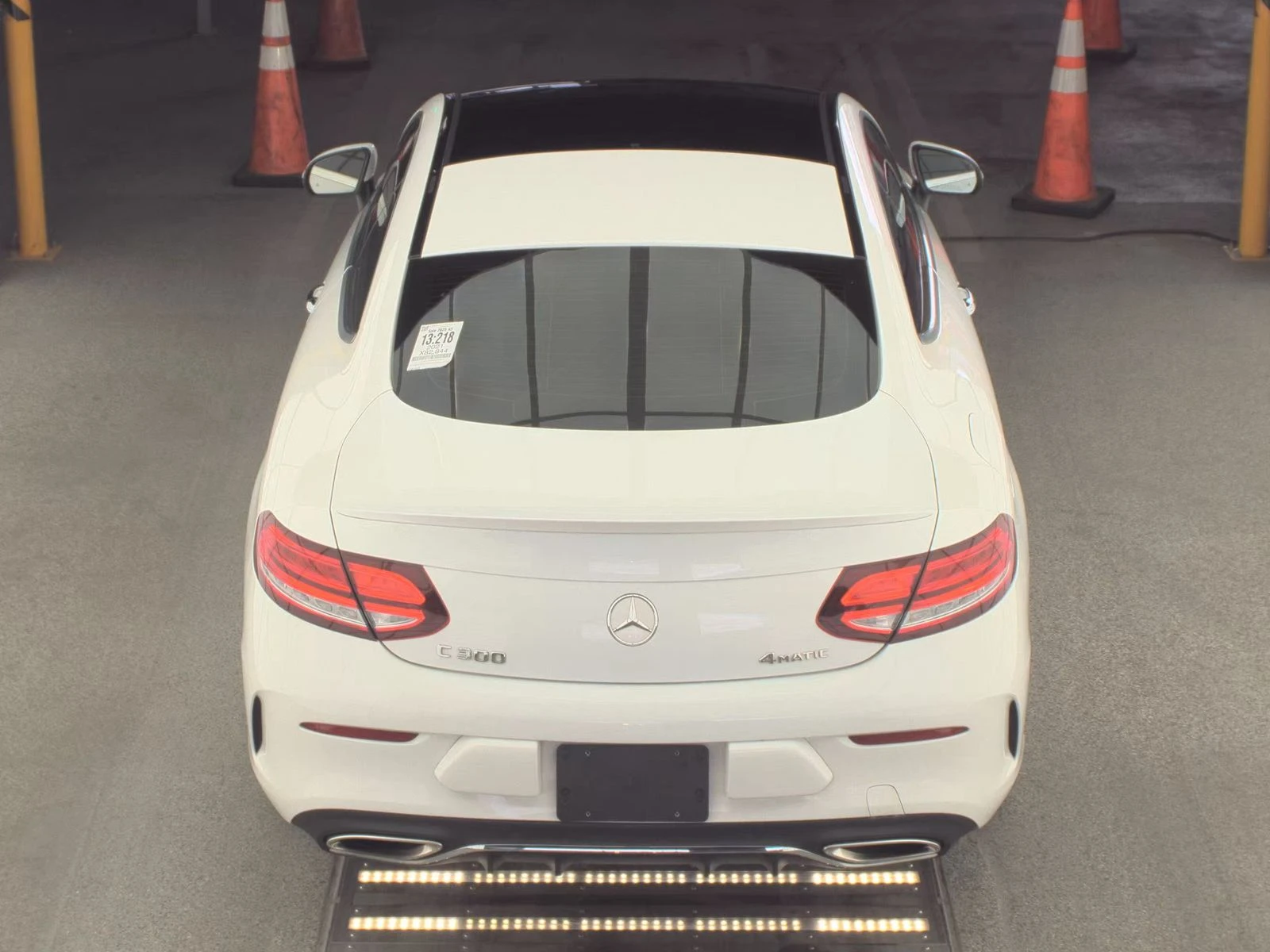 Mercedes-Benz C 300 AMG PACK* BURMASTER* KEYLESS* AMBIENT* DIGITAL - изображение 5
