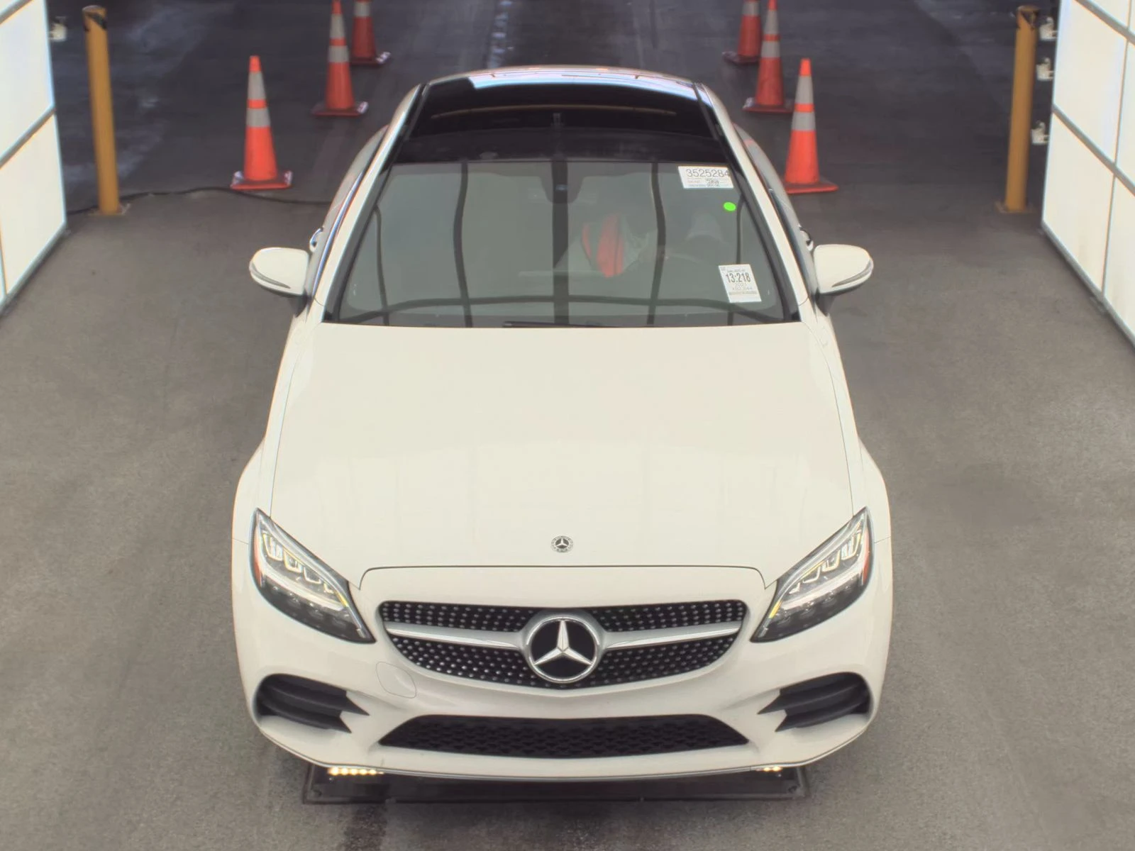 Mercedes-Benz C 300 AMG PACK* BURMASTER* KEYLESS* AMBIENT* DIGITAL - изображение 2