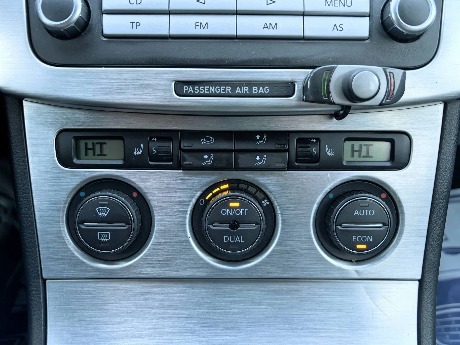 VW Passat 2.0TDI-8v-DSG -HIGH LINE | Mobile.bg   16