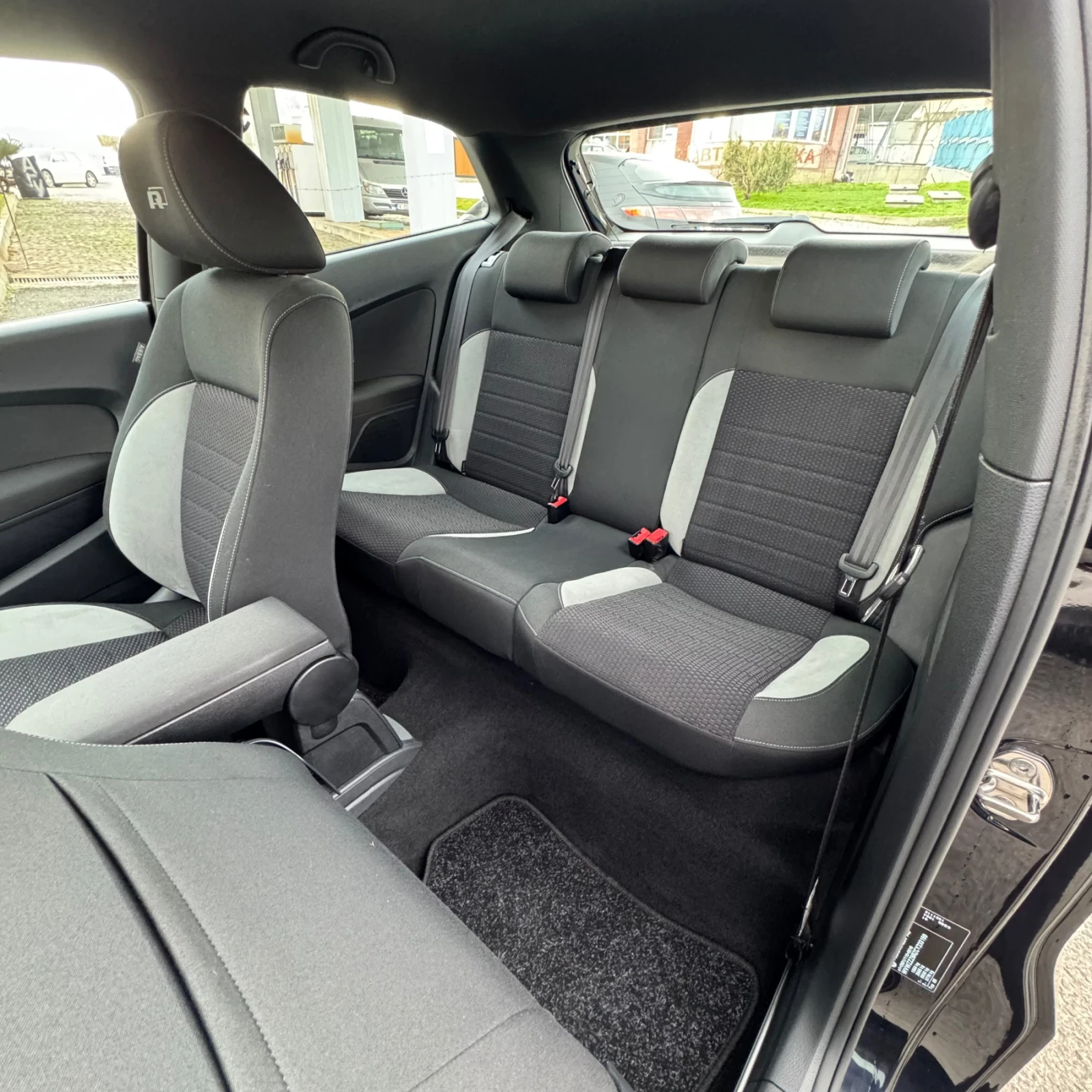 VW Polo 1.4 R-Line - изображение 9