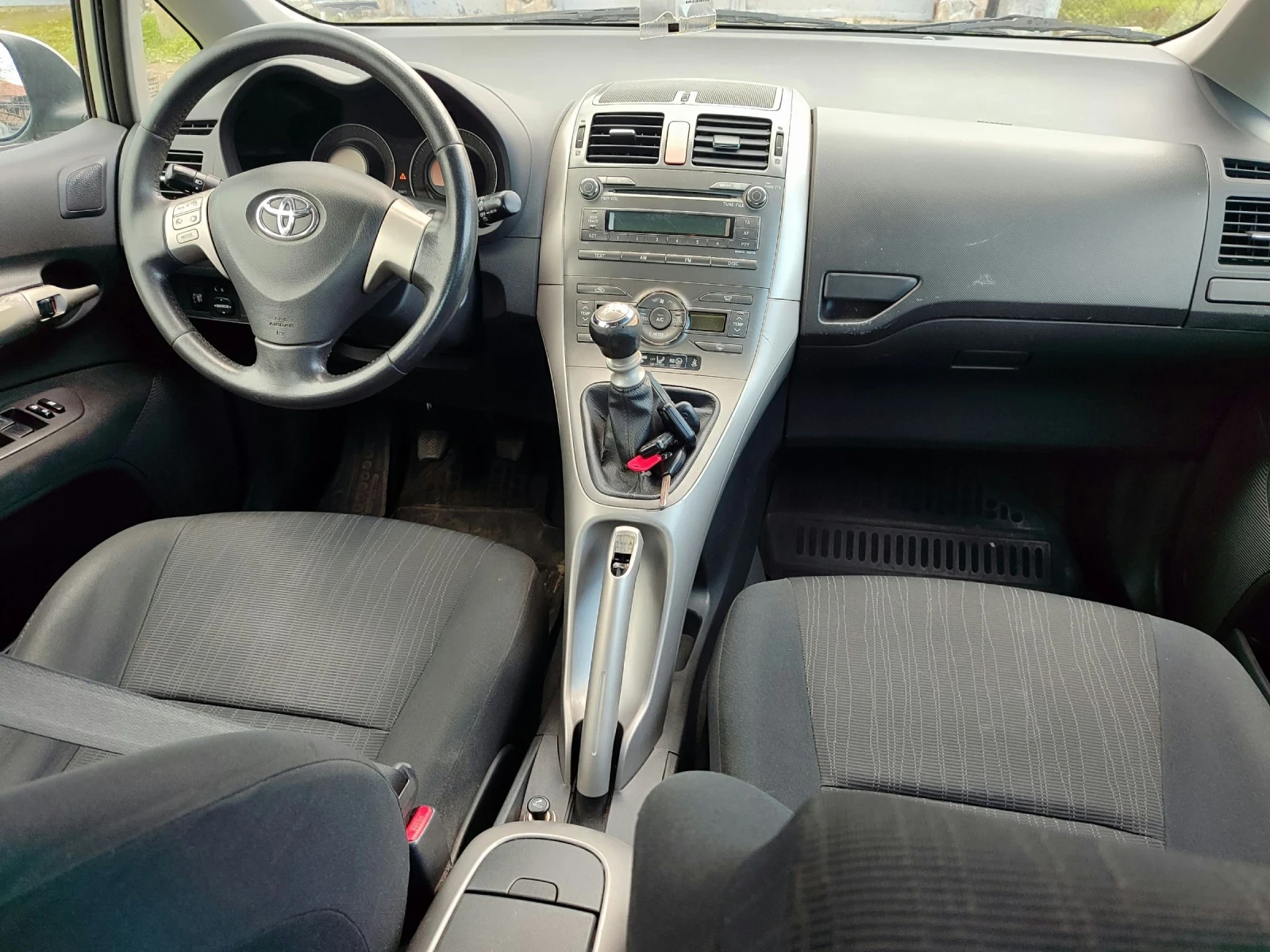 Toyota Auris 2.0d4d 126hp  | Mobile.bg   13