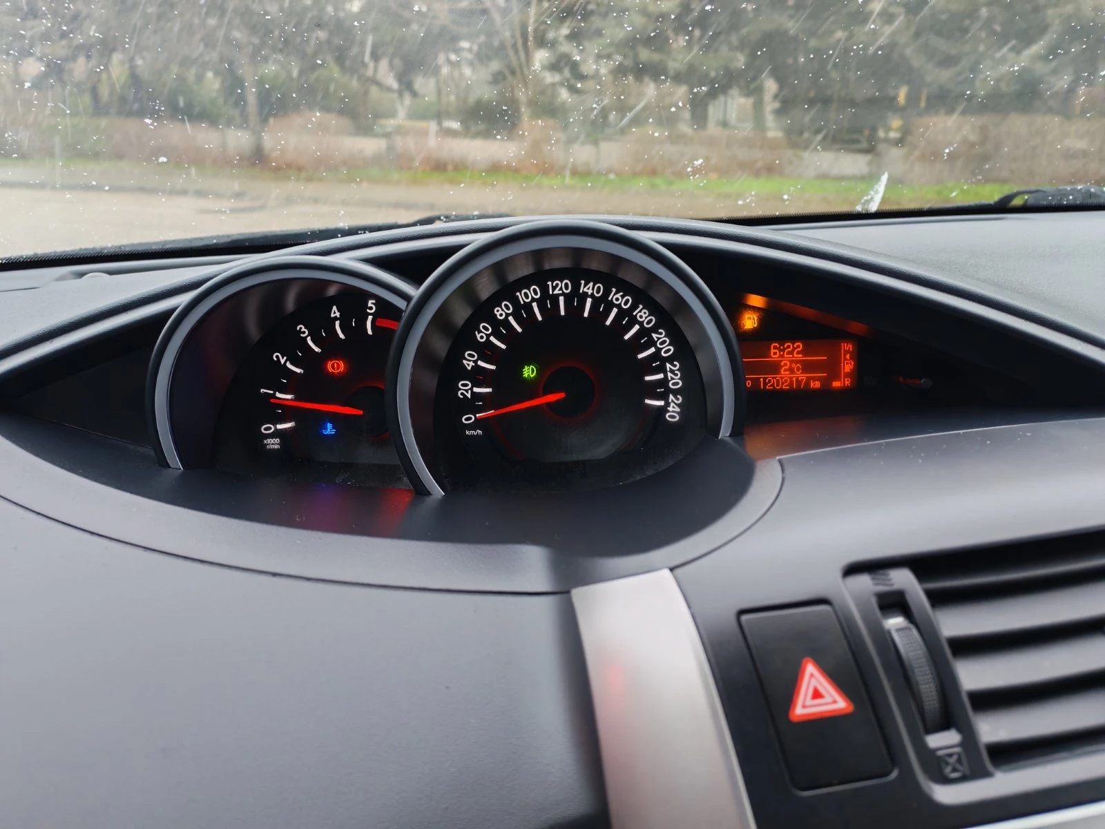 Toyota Verso 2.0 D-4D  | Mobile.bg � ����������� 12