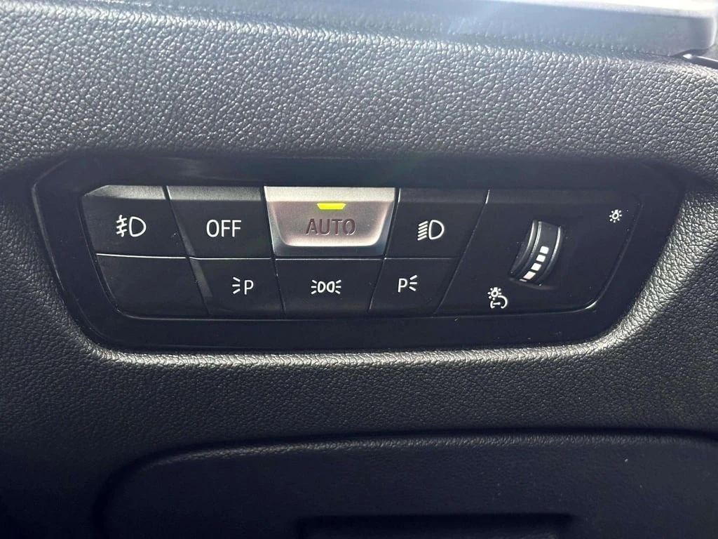 BMW 330 * xDrive * CARFAX * ���� �� �� | Mobile.bg � ����������� 13