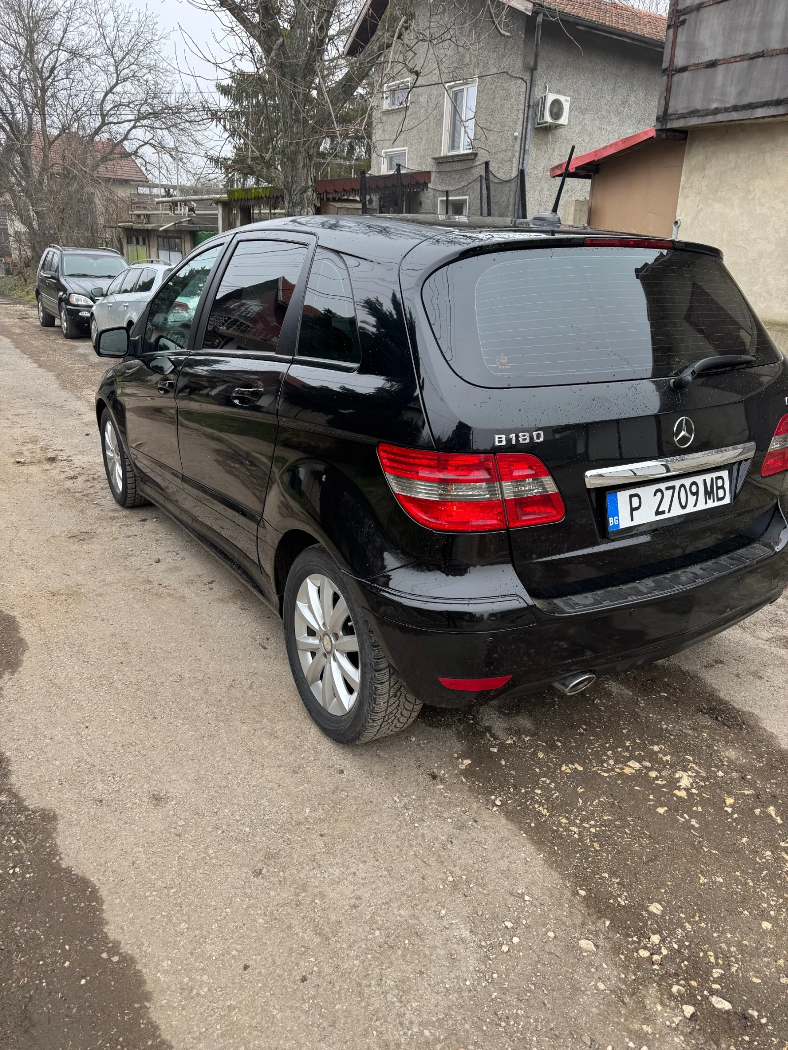 Mercedes-Benz B 180  - изображение 6