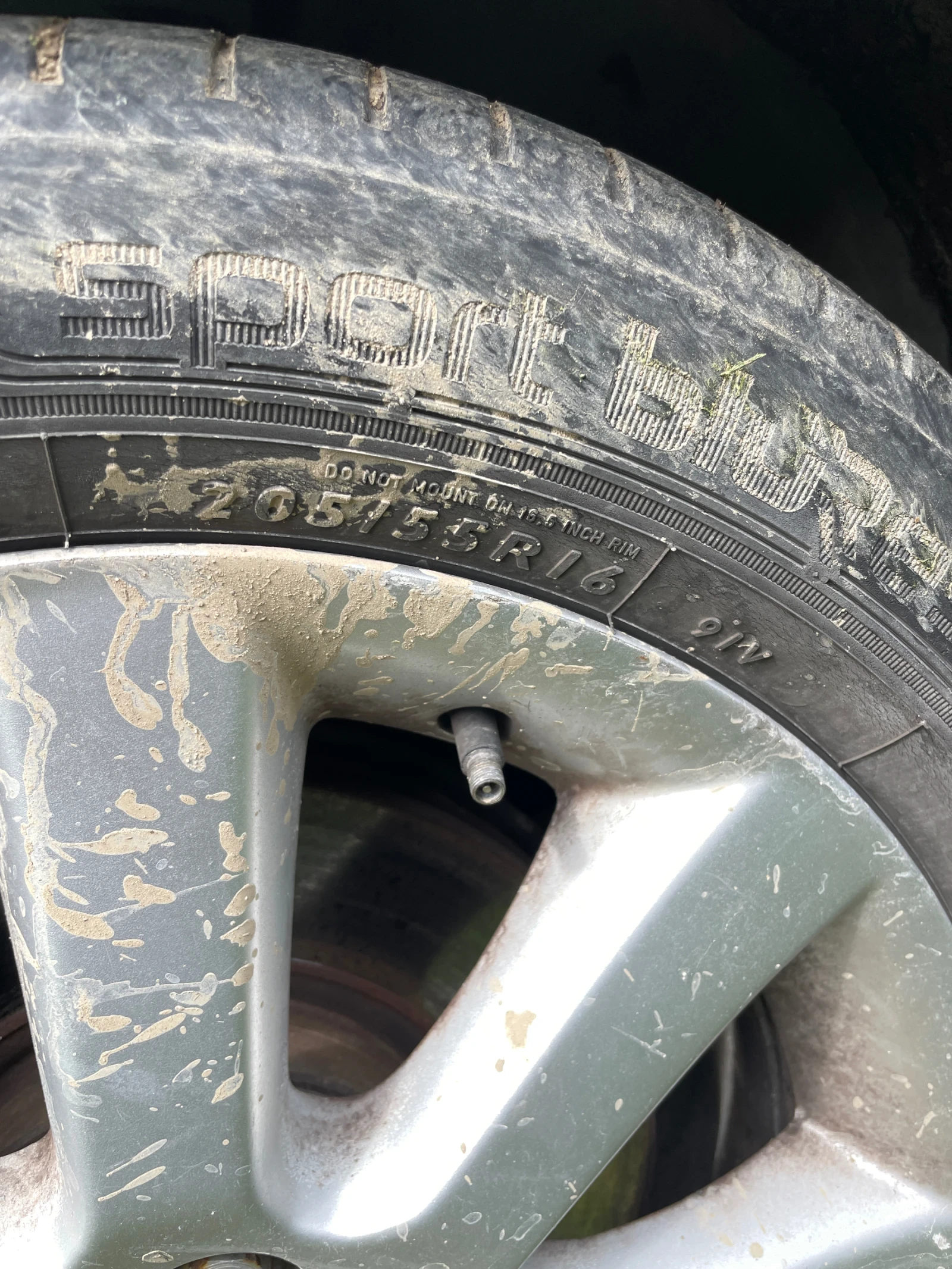 Toyota Avensis 2.0 D4D 116ps, снимка 6 - Автомобили и джипове - 54050194