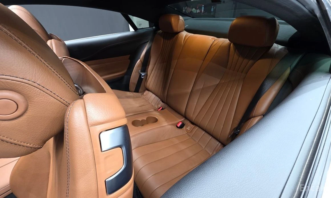 Mercedes-Benz E 220 d* COUPE* AMG* HEAD-UP* HUD* ПОДГРЕВ* КАМЕРА, снимка 13 - Автомобили и джипове - 54215259