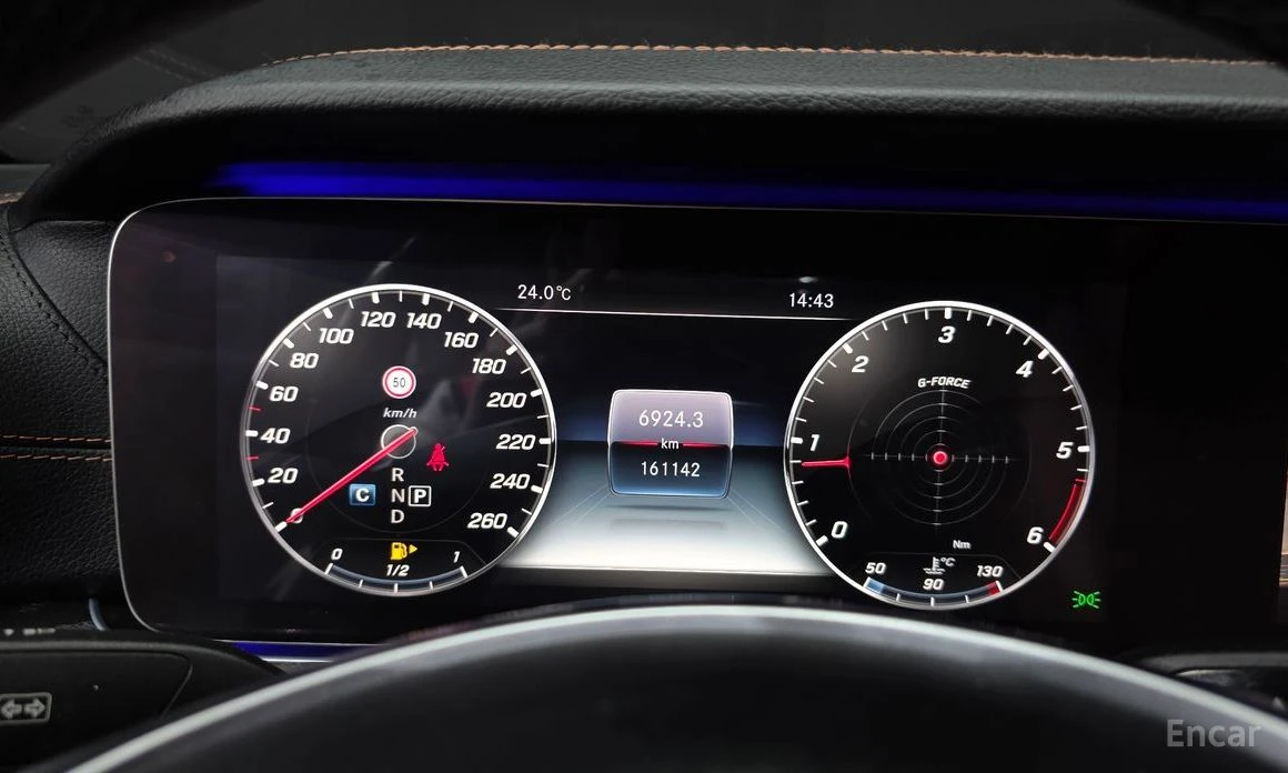 Mercedes-Benz E 220 d* COUPE* AMG* HEAD-UP* HUD* ПОДГРЕВ* КАМЕРА, снимка 10 - Автомобили и джипове - 54215259