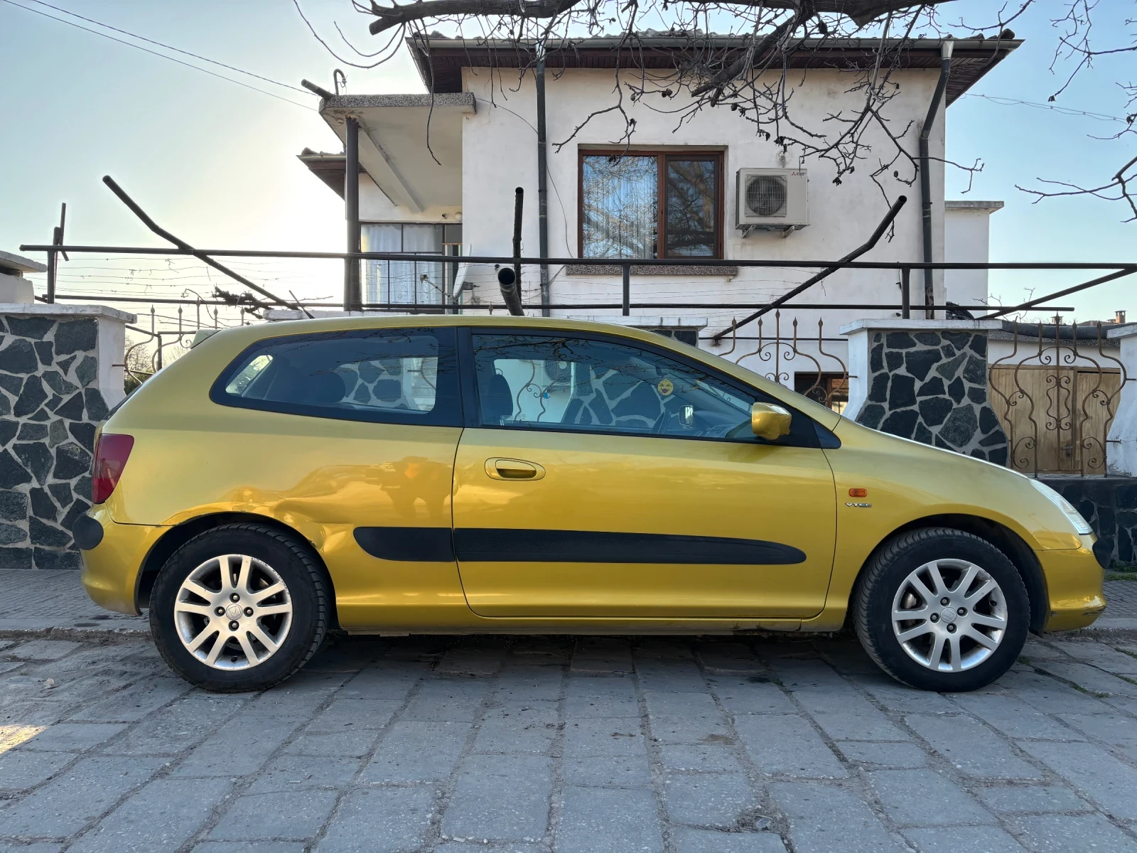 Honda Civic, снимка 2 - Автомобили и джипове - 54217930