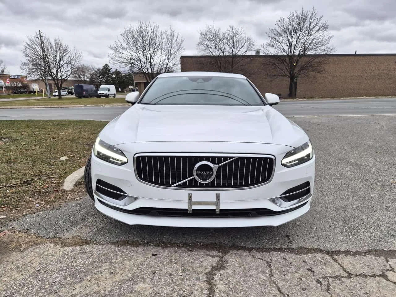 Volvo S90 * T6 Inscription * ПОДГРЕВ * ПАНОРАМА * 360 * , снимка 2 - Автомобили и джипове - 54398639