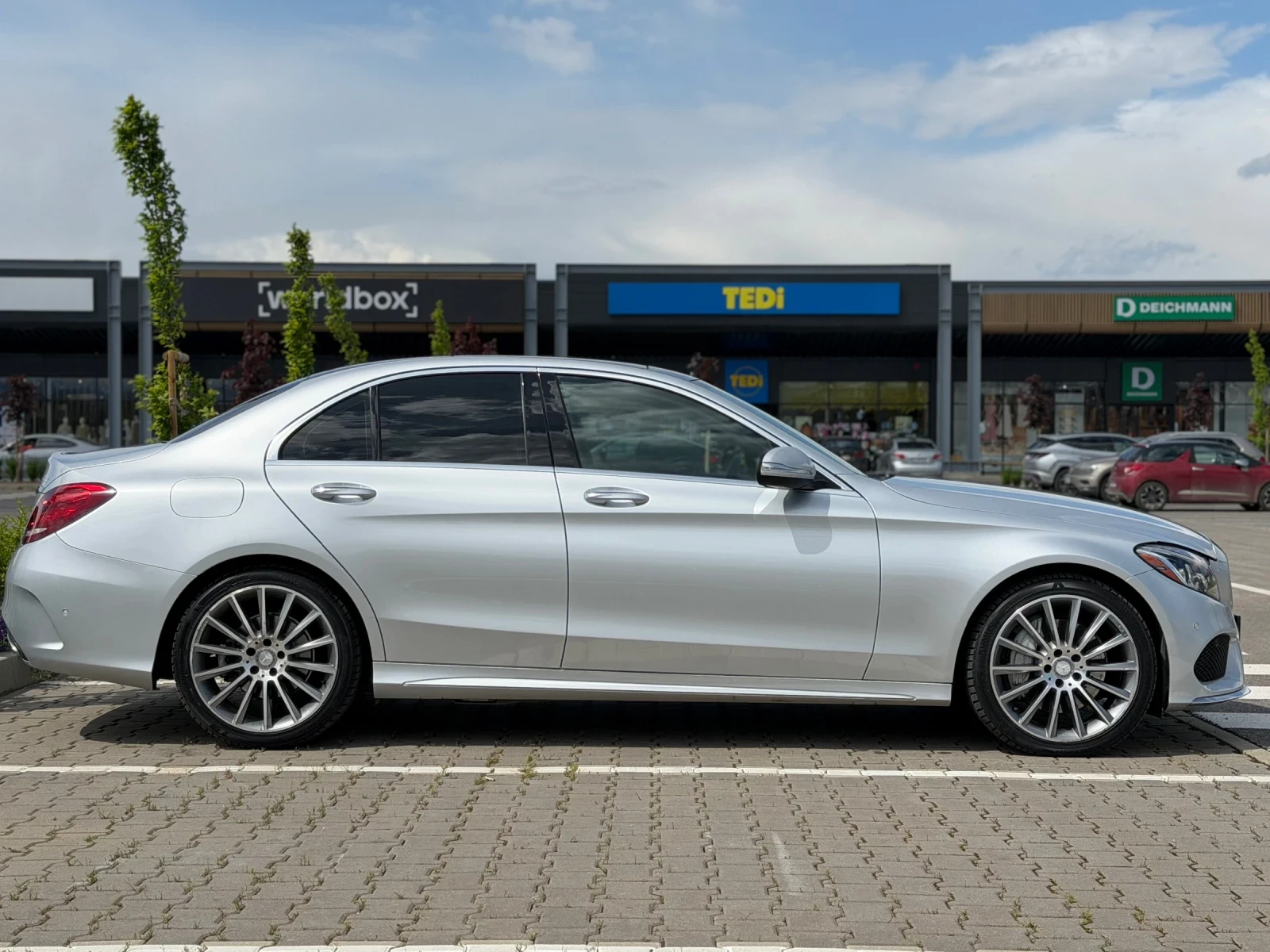 Mercedes-Benz C 400 4МATIC AMG ВЪЗДУХ/BURMESTER/HEAD UP/ОБДУХВАНЕ, снимка 8 - Автомобили и джипове - 54574967