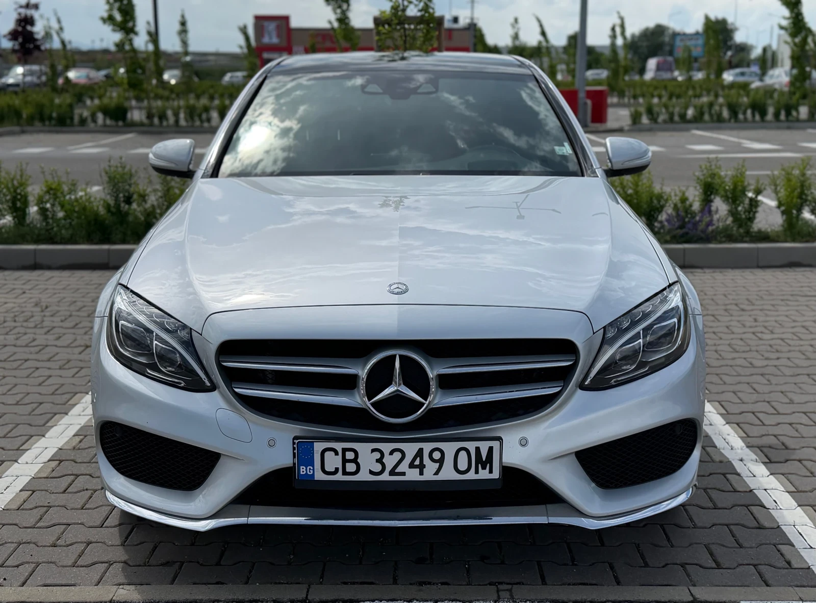 Mercedes-Benz C 400 4МATIC AMG ВЪЗДУХ/BURMESTER/HEAD UP/ОБДУХВАНЕ, снимка 2 - Автомобили и джипове - 54574967