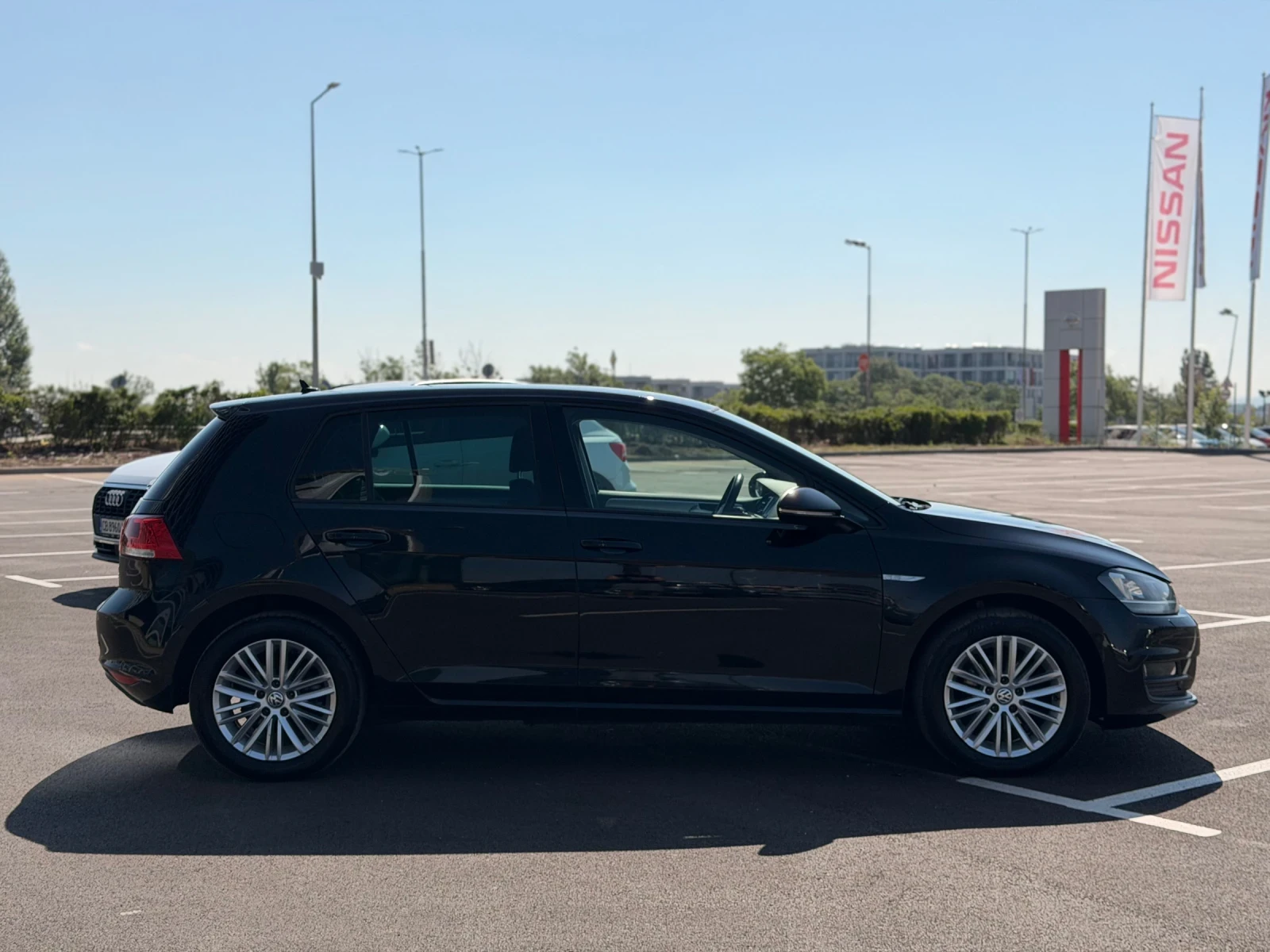 VW Golf 2.0TDI-4motion-лизинг през Уникредит , снимка 4 - Автомобили и джипове - 55046347