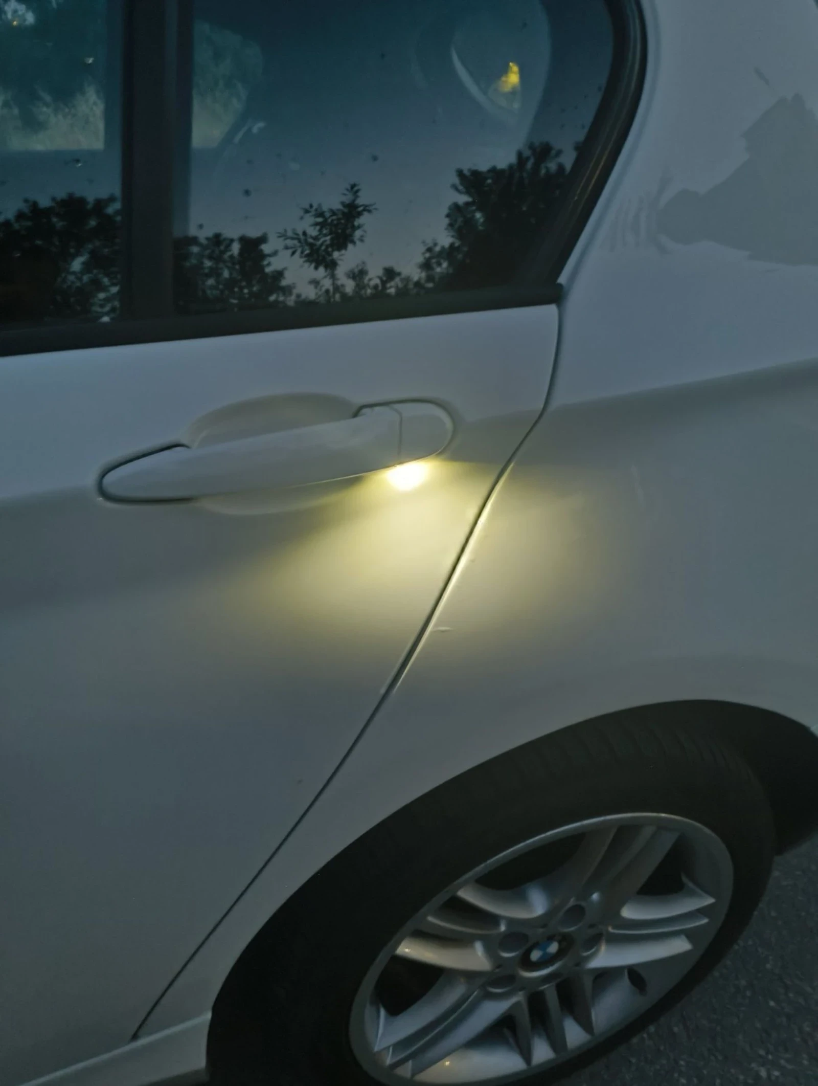 BMW 118 2.0 * 143kс* Sport* , снимка 6 - Автомобили и джипове - 55105660