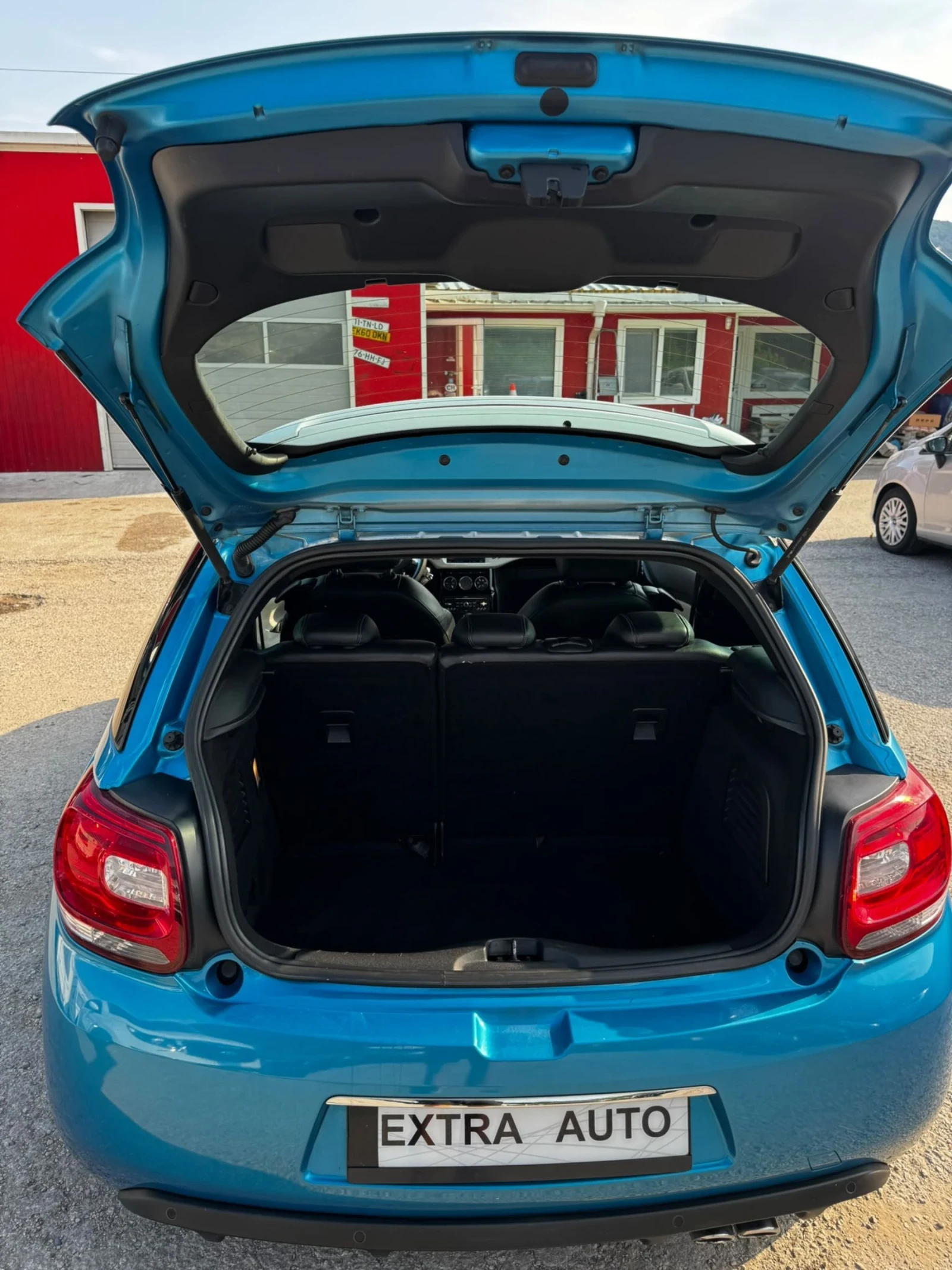 Citroen DS3 1.6i, АВТОПИЛОТ, КЛИМАТРОНИК, ПАРКТРОНИК , снимка 4 - Автомобили и джипове - 55227616