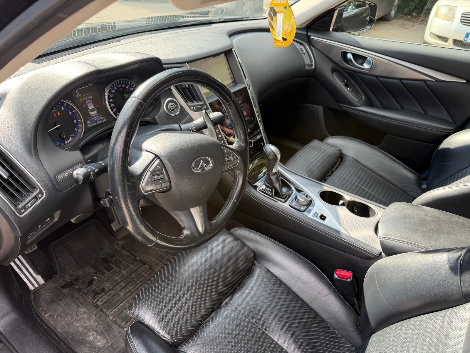 Infiniti Q50 S Hybrid, снимка 6 - Автомобили и джипове - 55431297