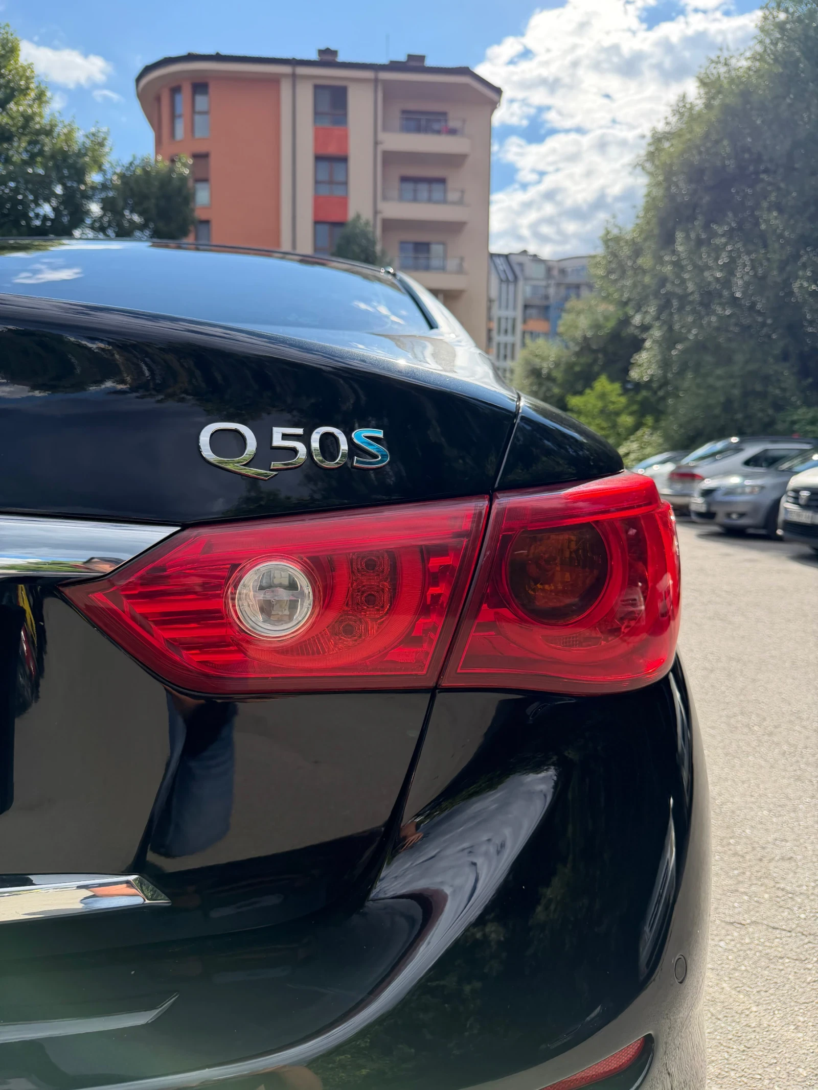 Infiniti Q50 S Hybrid, снимка 5 - Автомобили и джипове - 55431297
