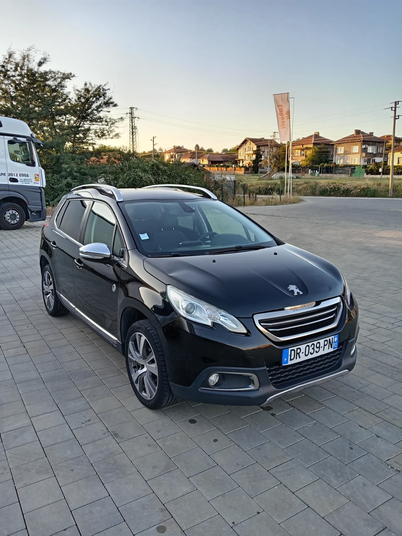 Peugeot 2008 1.6 дизел 120 коня , снимка 4 - Автомобили и джипове - 55700624