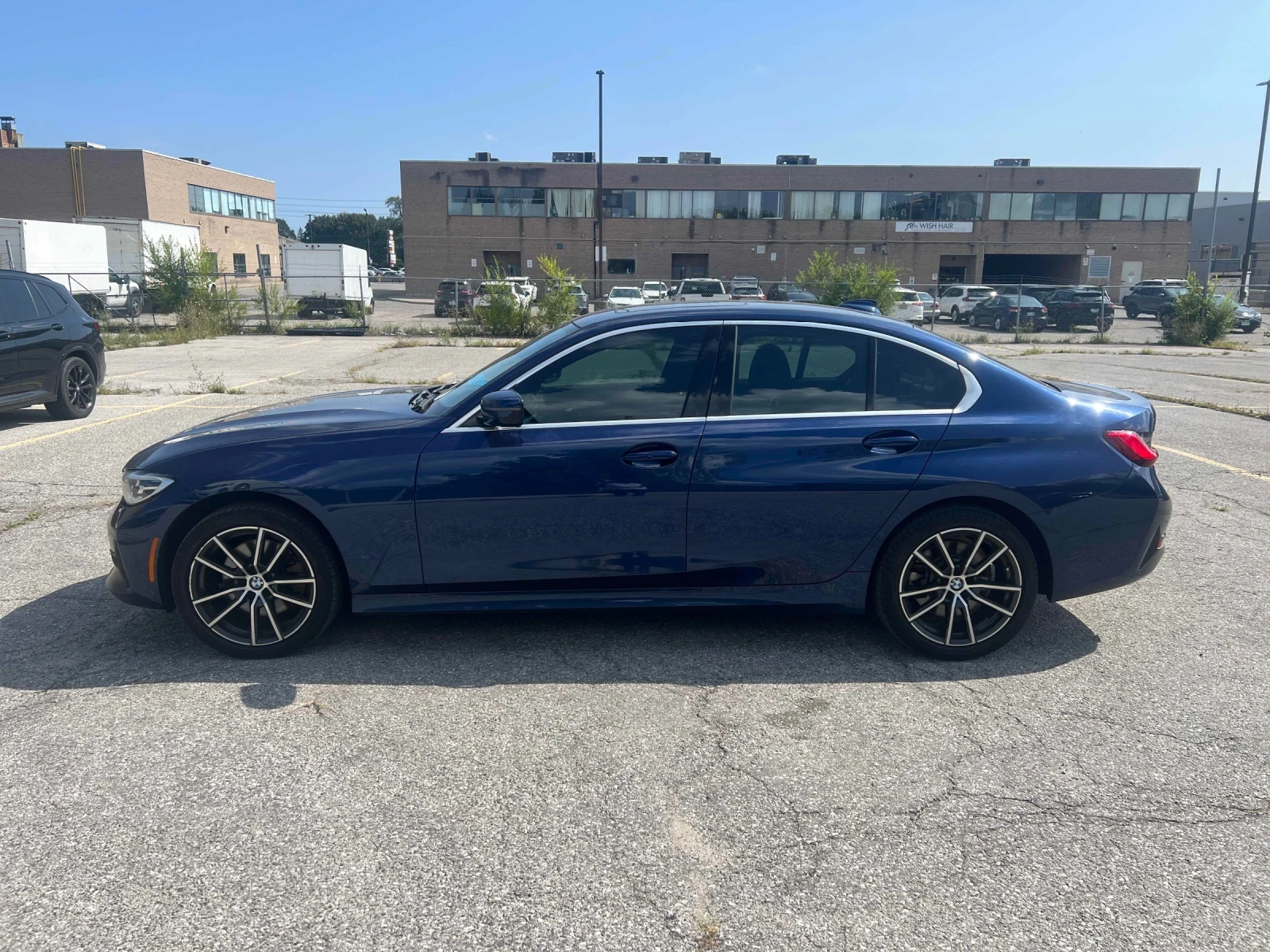BMW 330 i xDrive, снимка 2 - Автомобили и джипове - 55779836