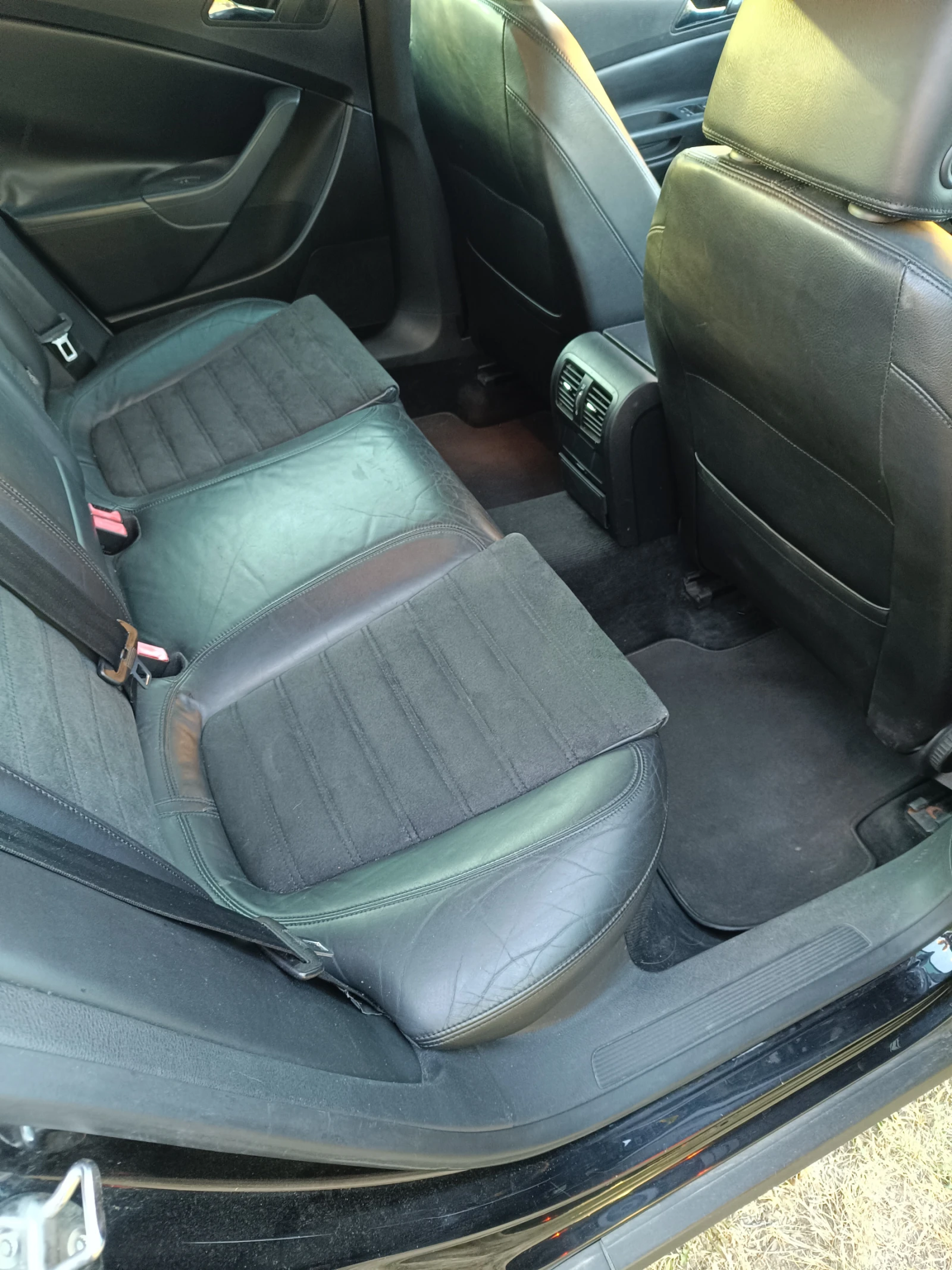 VW Passat, снимка 12 - Автомобили и джипове - 56015177